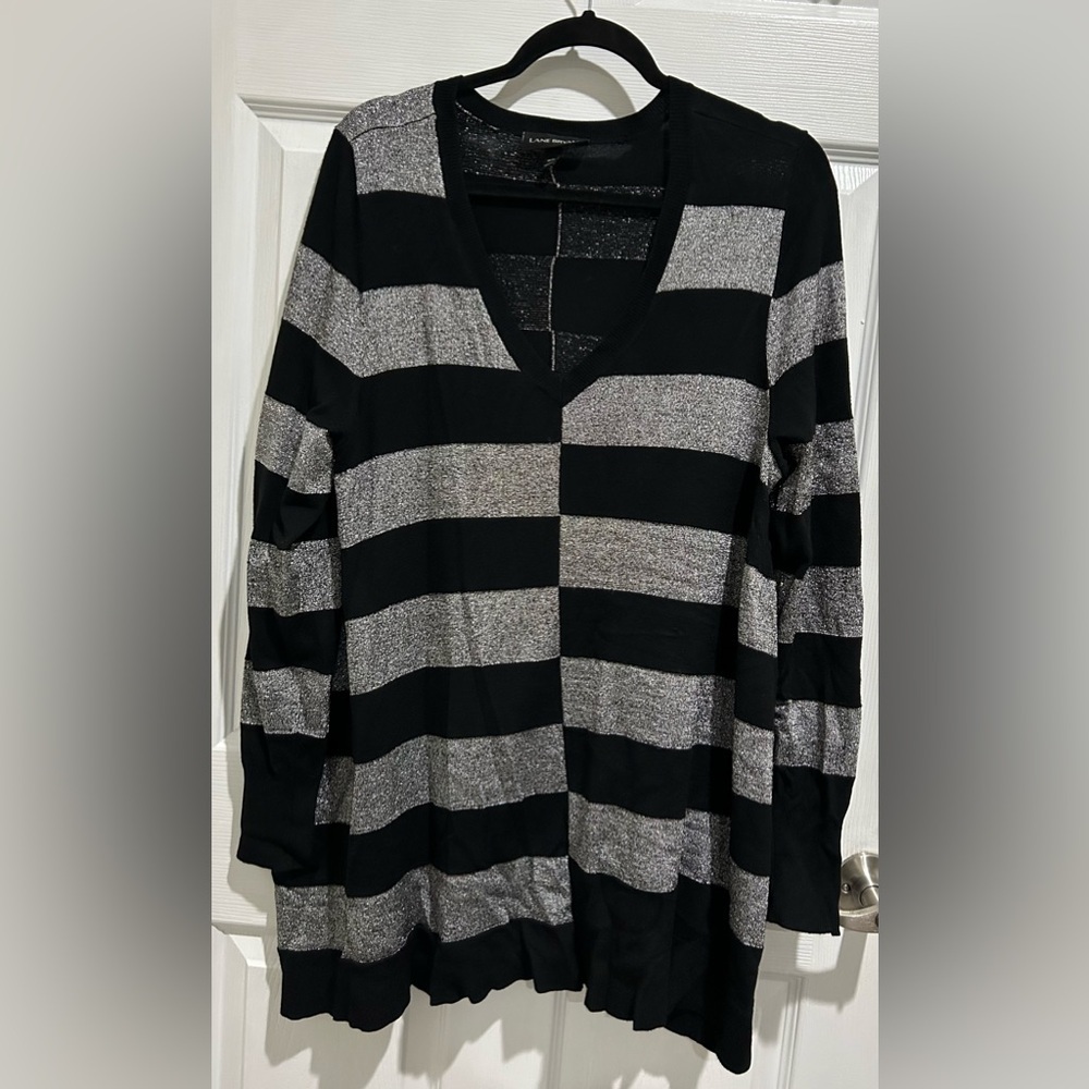 Lane Bryant Black and Silver V-neck Tunic Length Sweater Womens Size 14/16